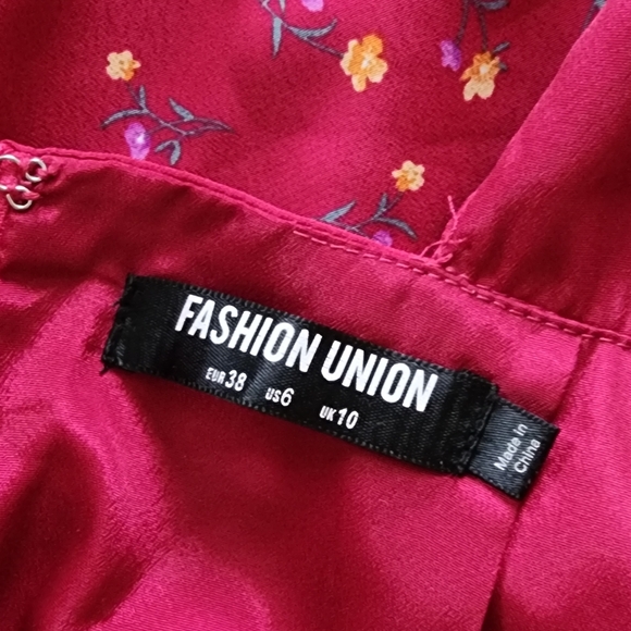 FASHION UNION FLORAL DARK PINK OPEN BACK FITTED SEXY MINI DRESS SZ.6 - Picture 2 of 12